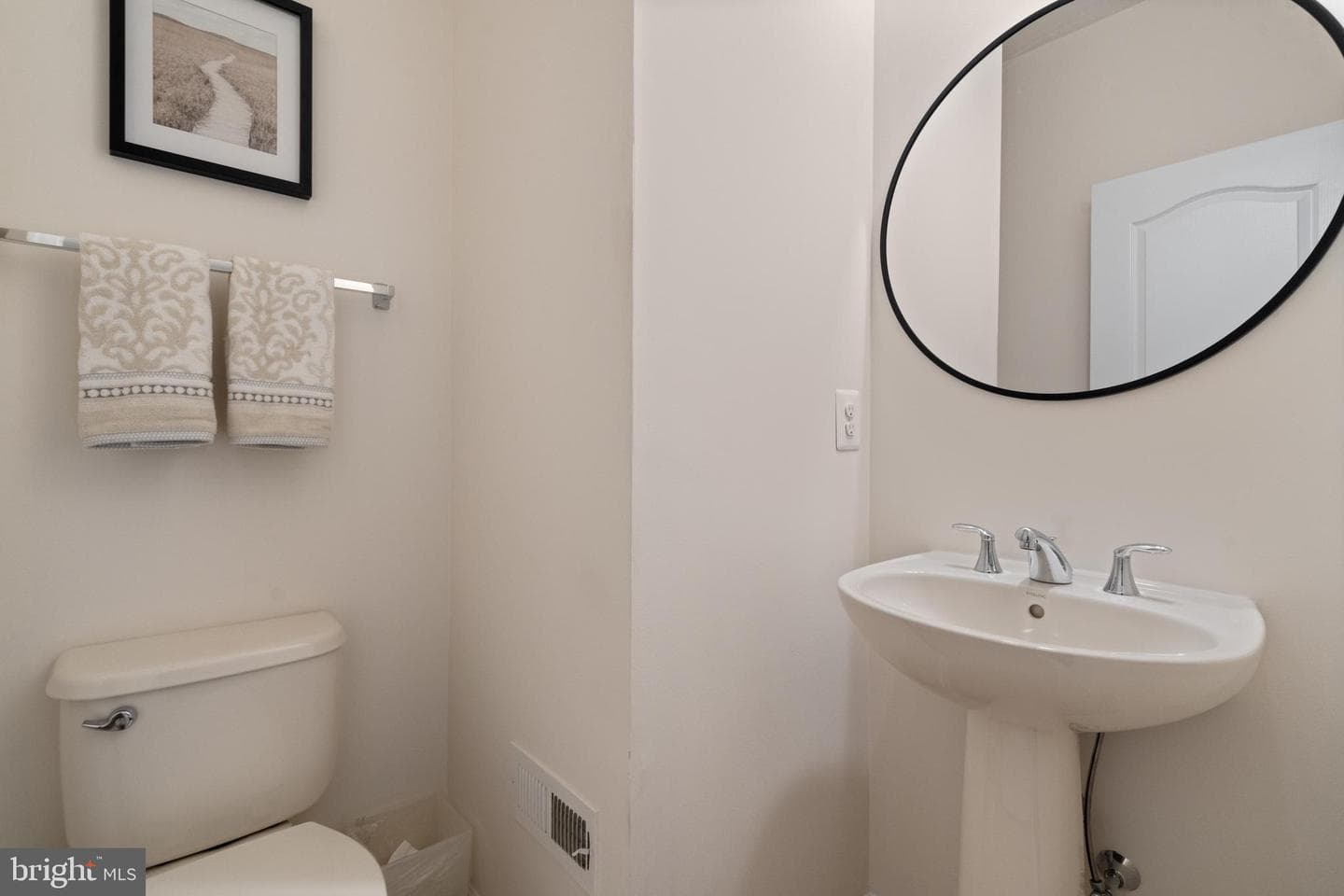 43138 Whelplehill Terrace photo 13