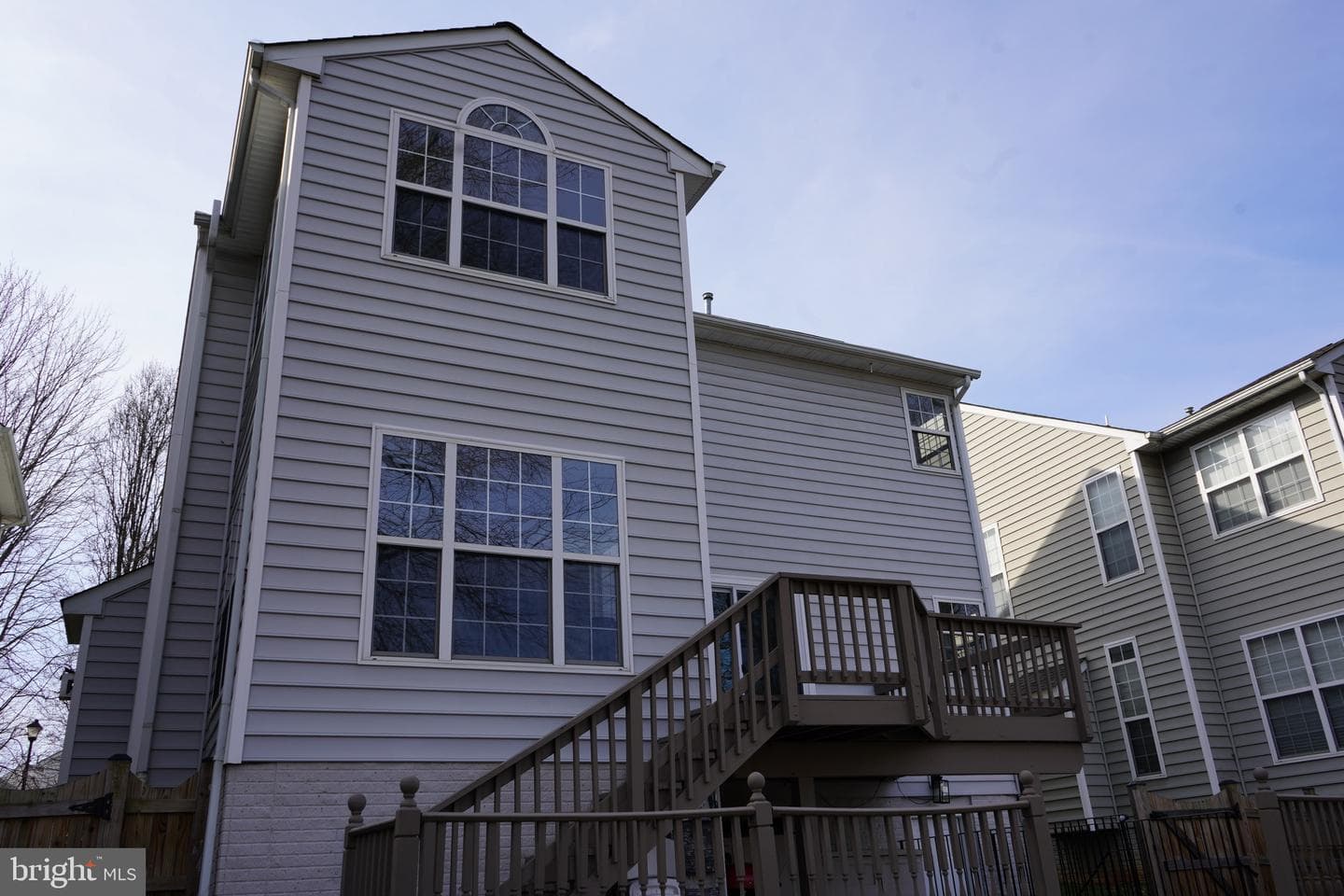 208 Mayfair Drive NE photo 3