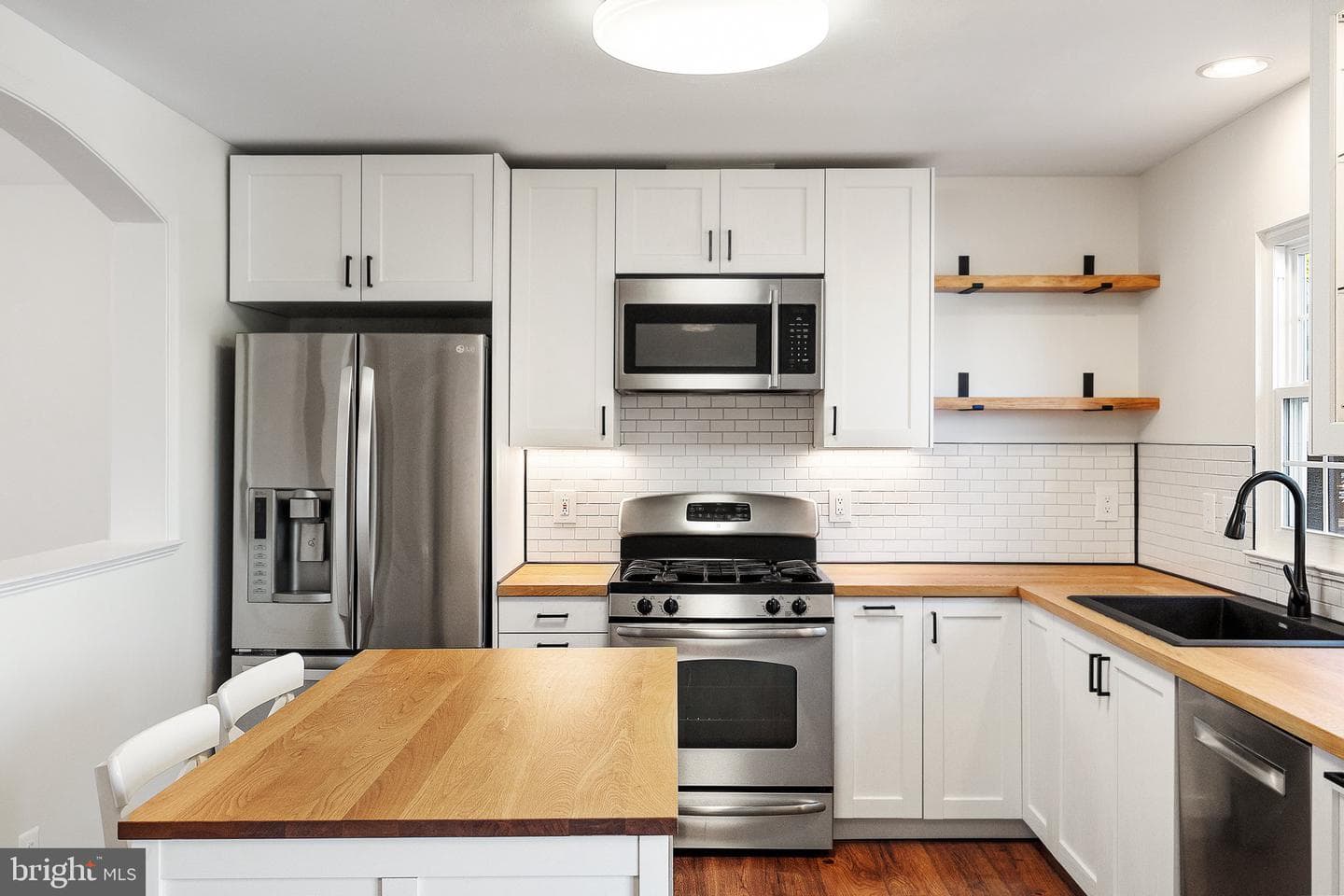 42884 Nashua Street photo 16