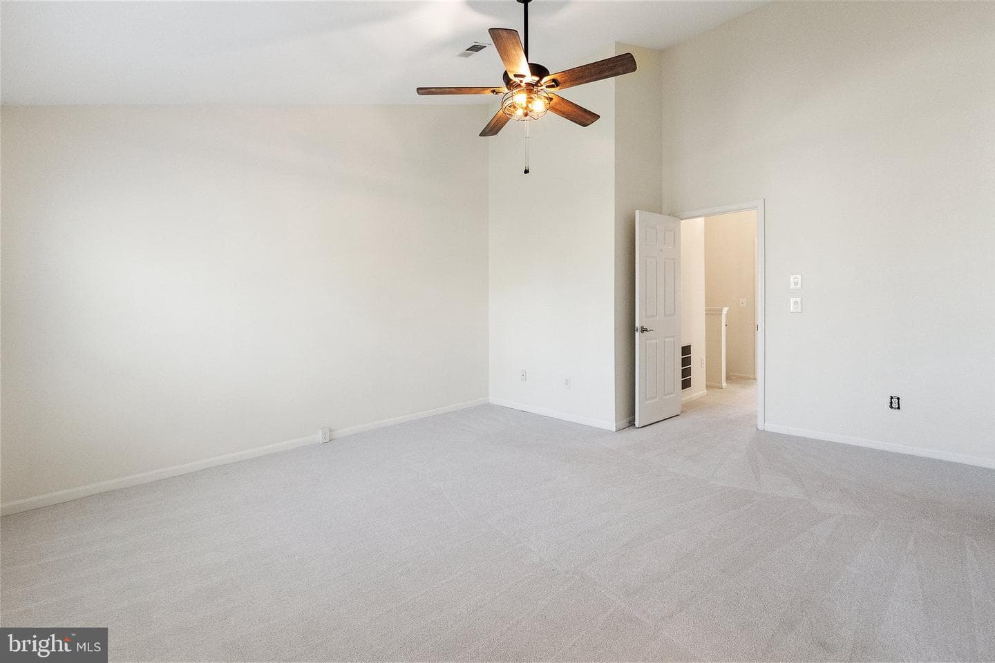 42884 Nashua Street photo 23