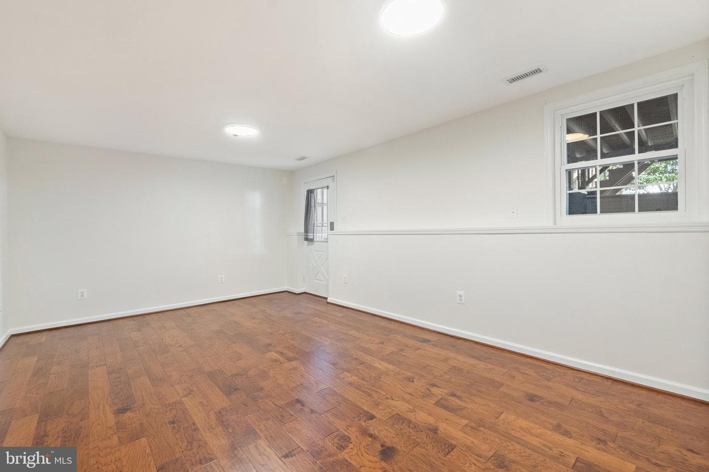 42884 Nashua Street photo 40