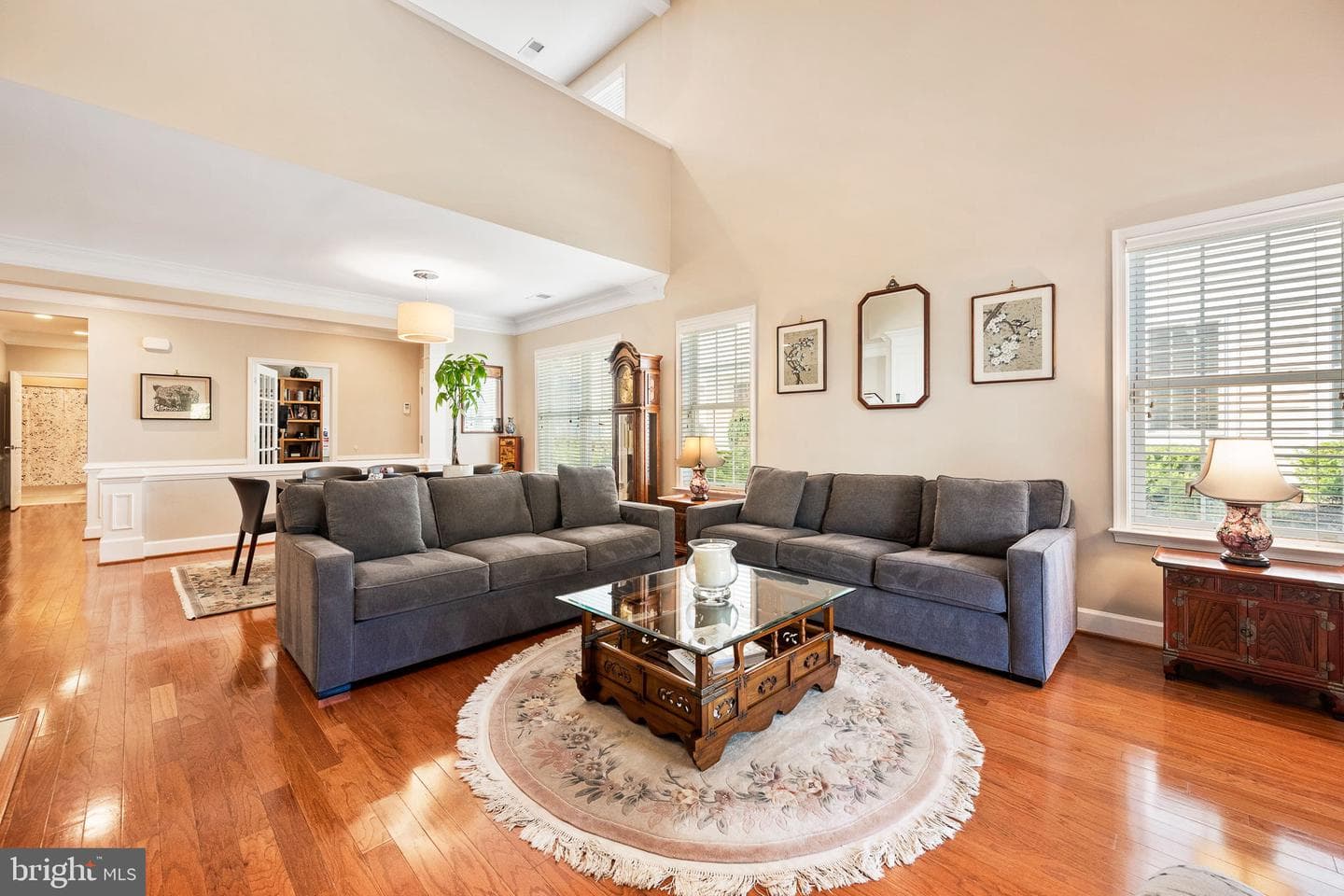 44402 Maltese Falcon Square photo 12