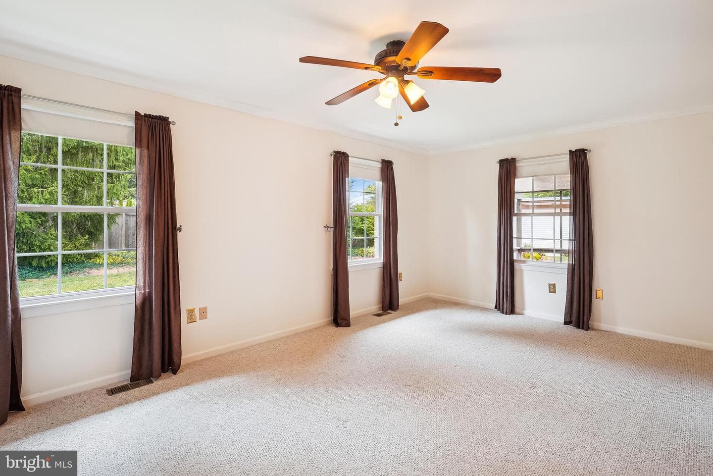 313 Belmont Place SW photo 23
