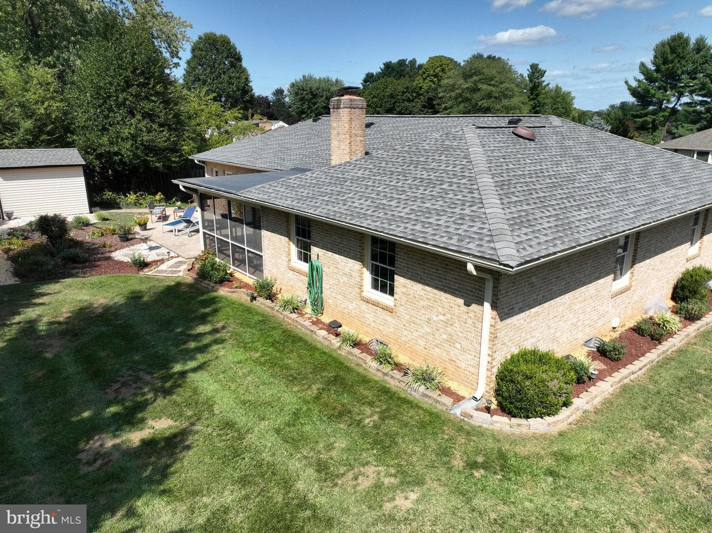 313 Belmont Place SW photo 54