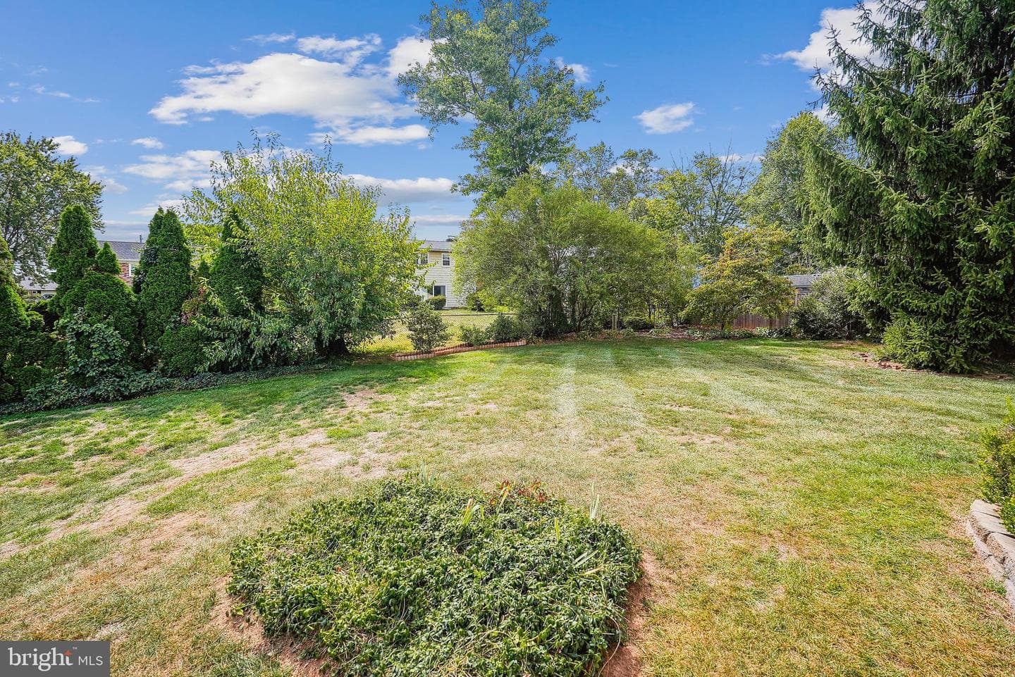 313 Belmont Place SW photo 56