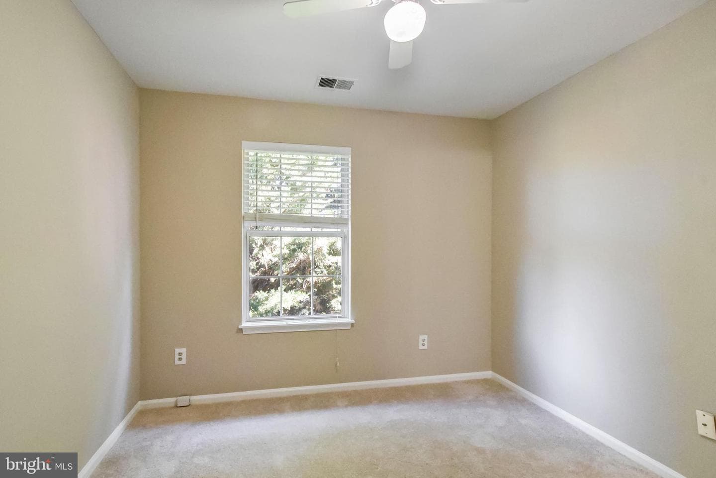 21870 Maywood Terrace photo 17