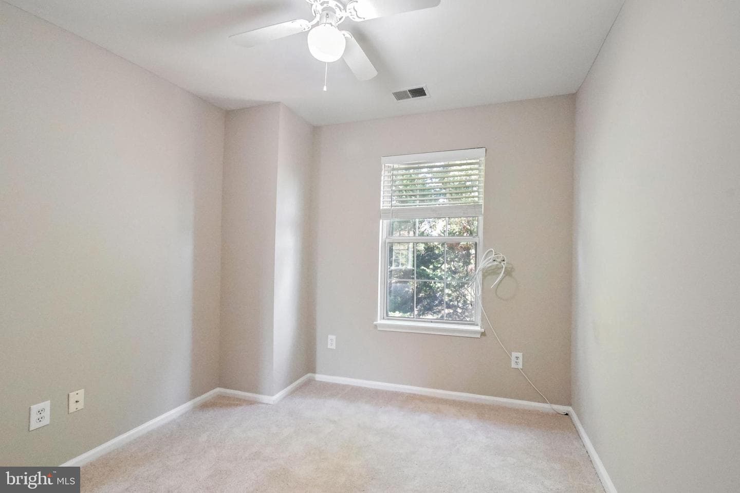 21870 Maywood Terrace photo 18