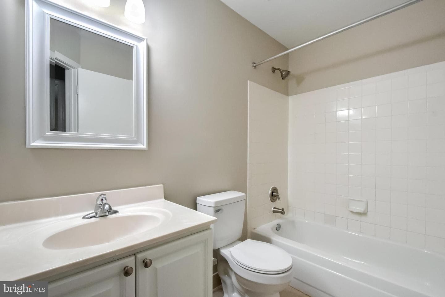 21870 Maywood Terrace photo 19