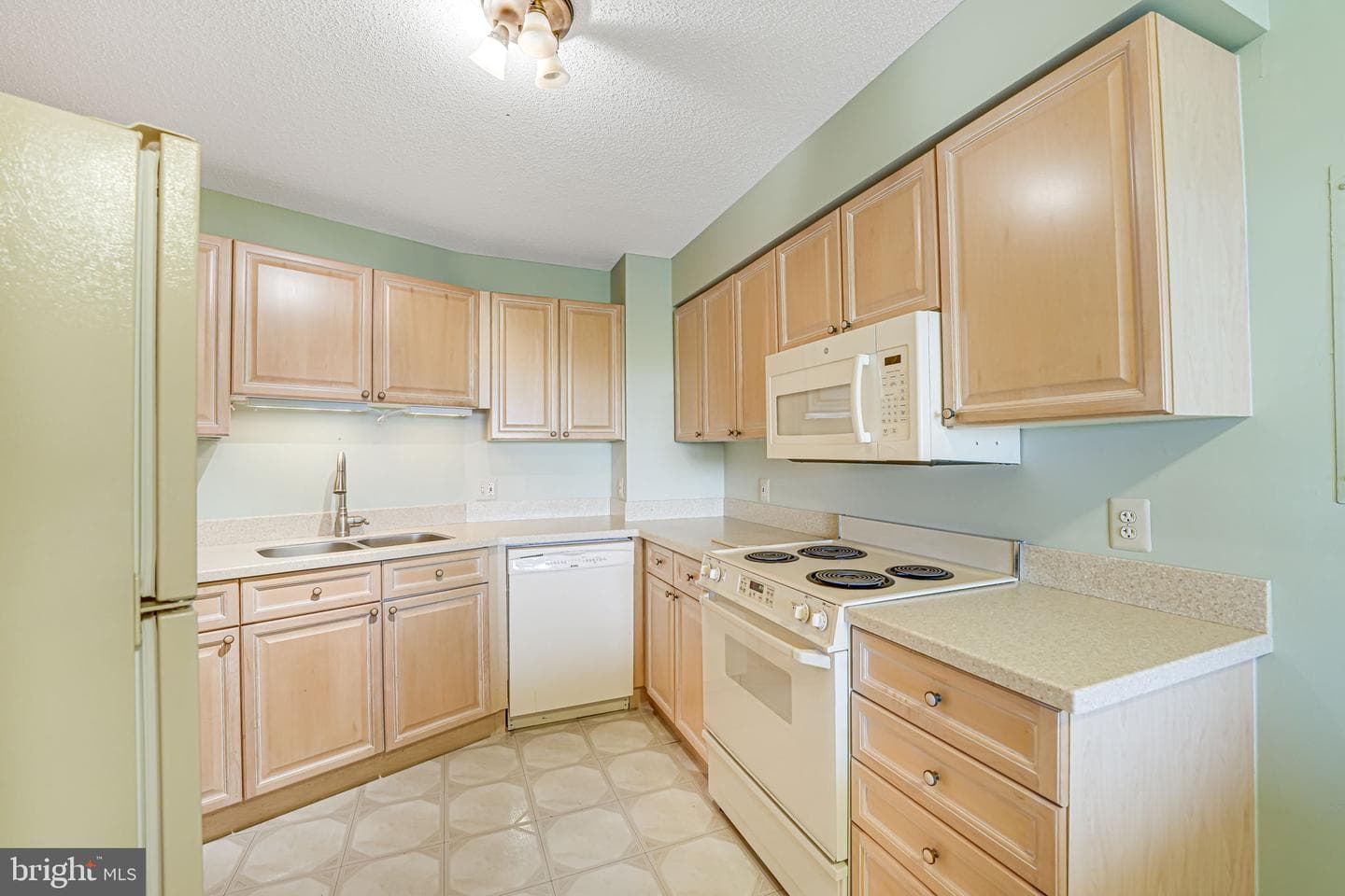 19385 Cypress Ridge Terrace #1021 photo 11