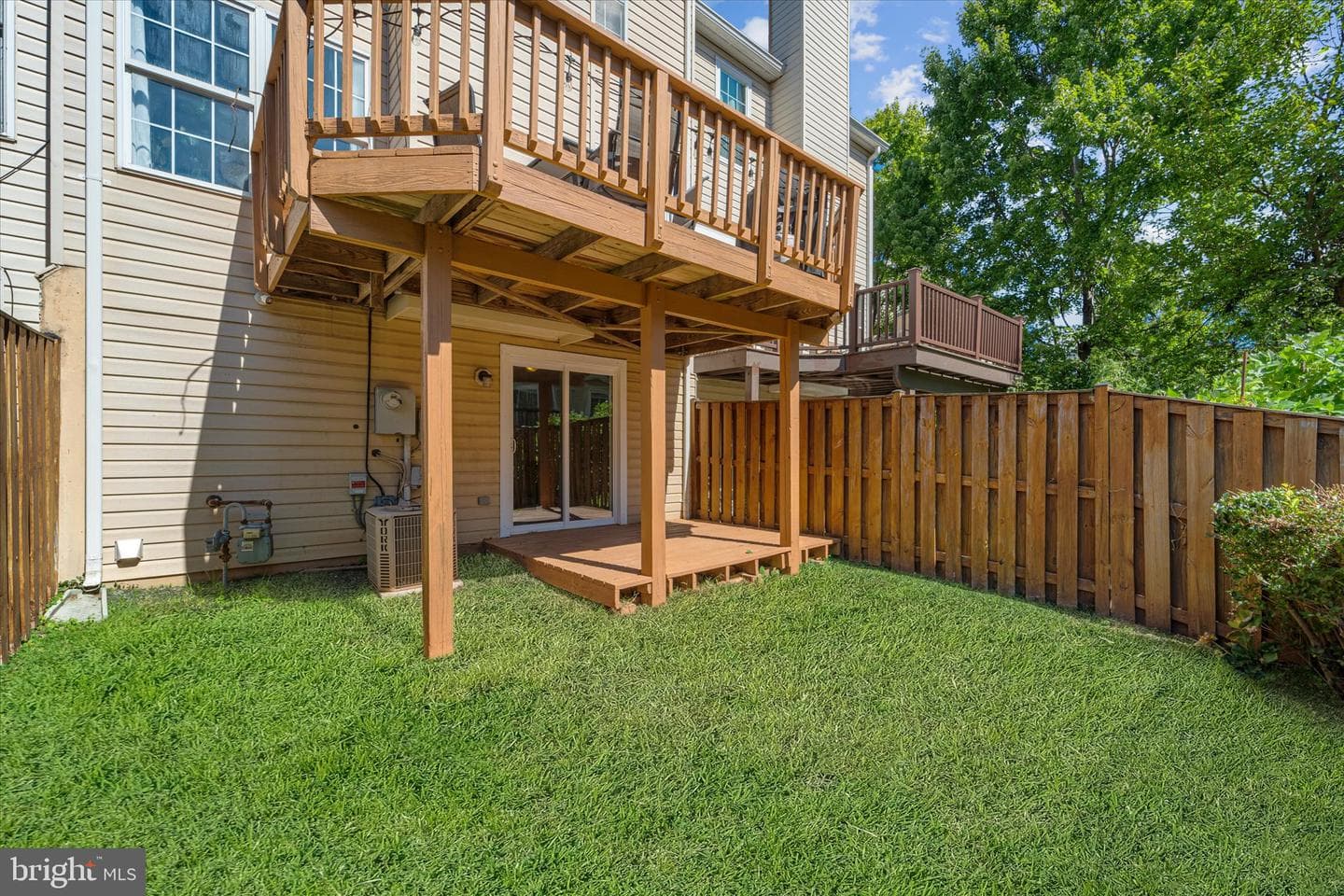 22063 Manning Square photo 37