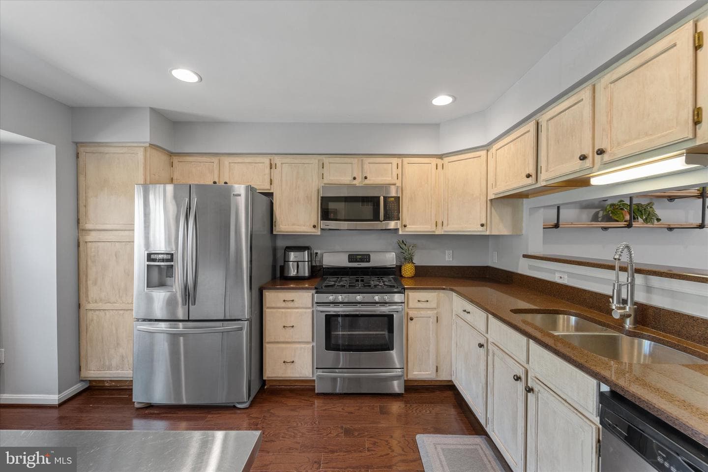 22063 Manning Square photo 6