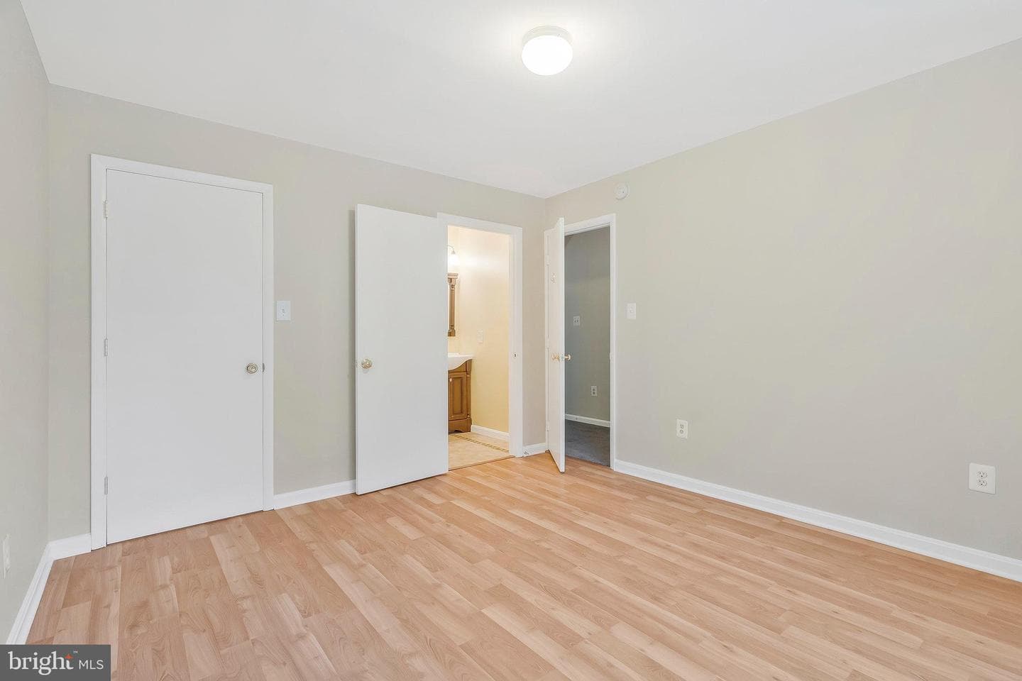 527 Radford Terrace NE photo 26