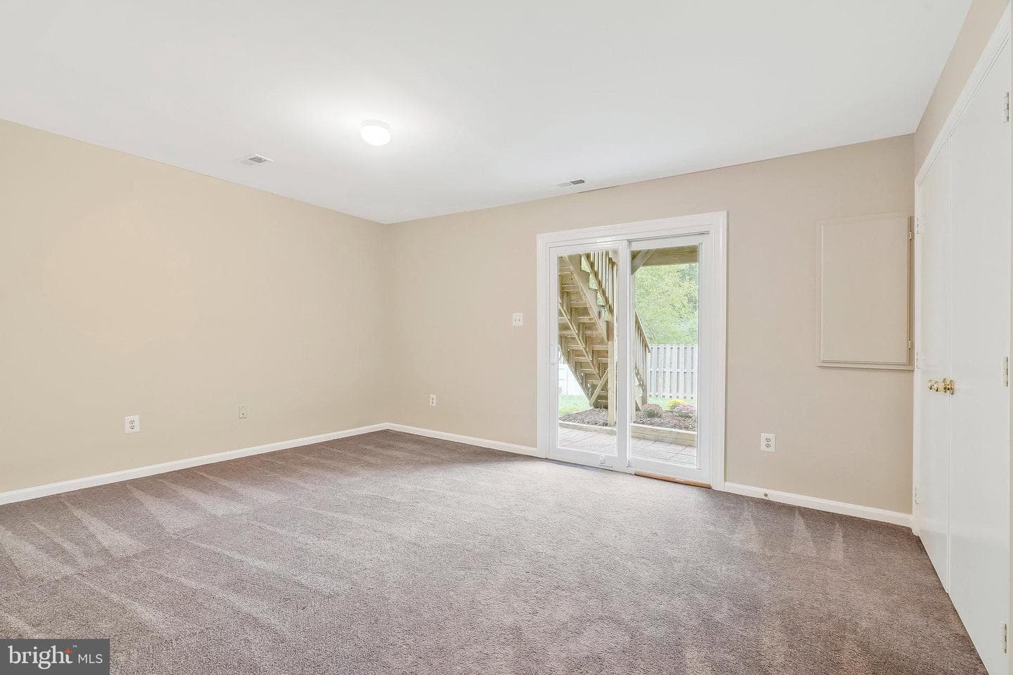 527 Radford Terrace NE photo 29