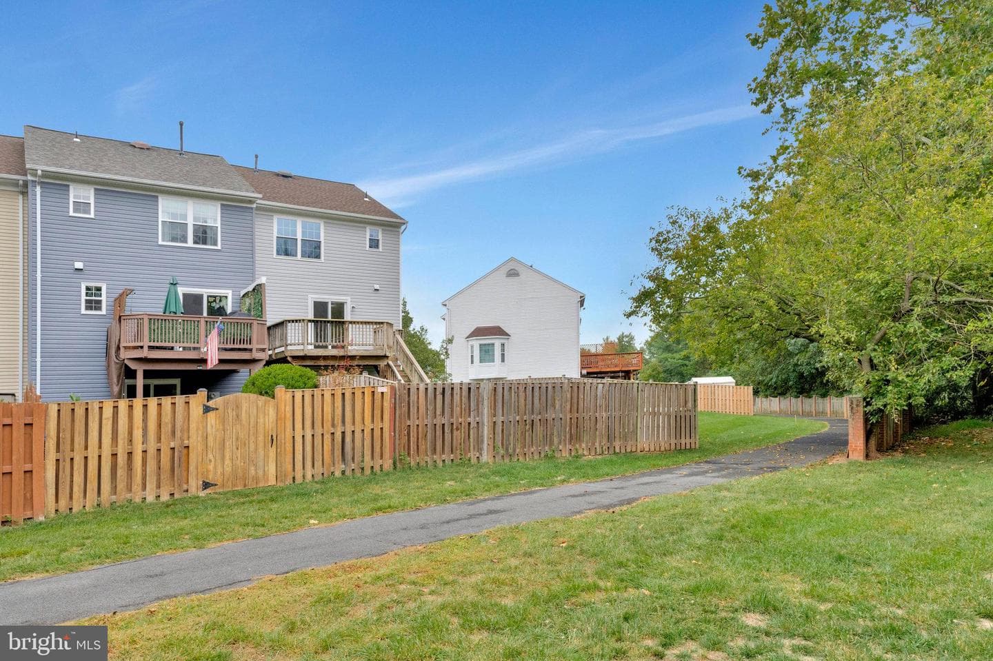 527 Radford Terrace NE photo 36