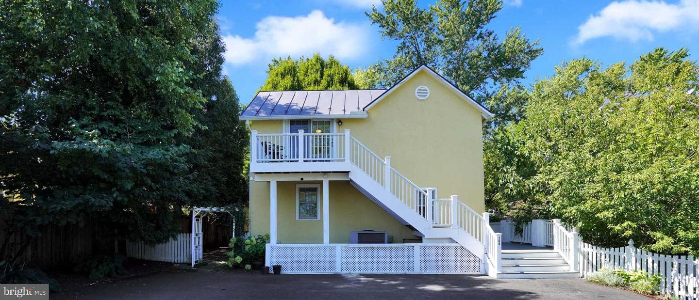 100 Garden Cottage Lane photo 4