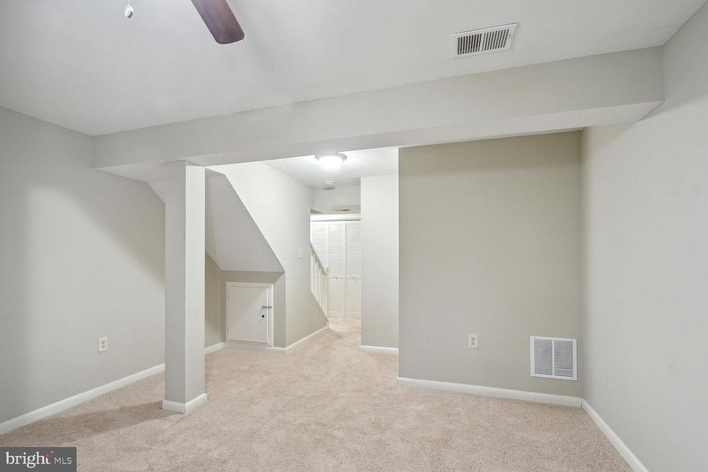 525 Brethour Court photo 15