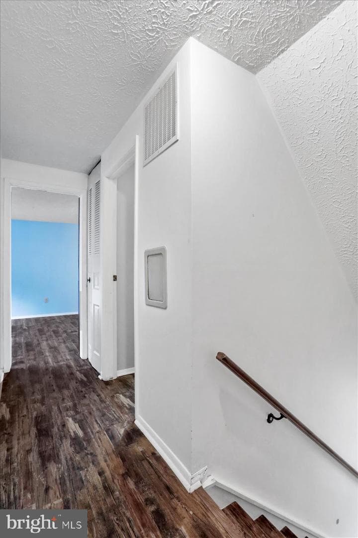 304 Appletree Drive NE photo 17