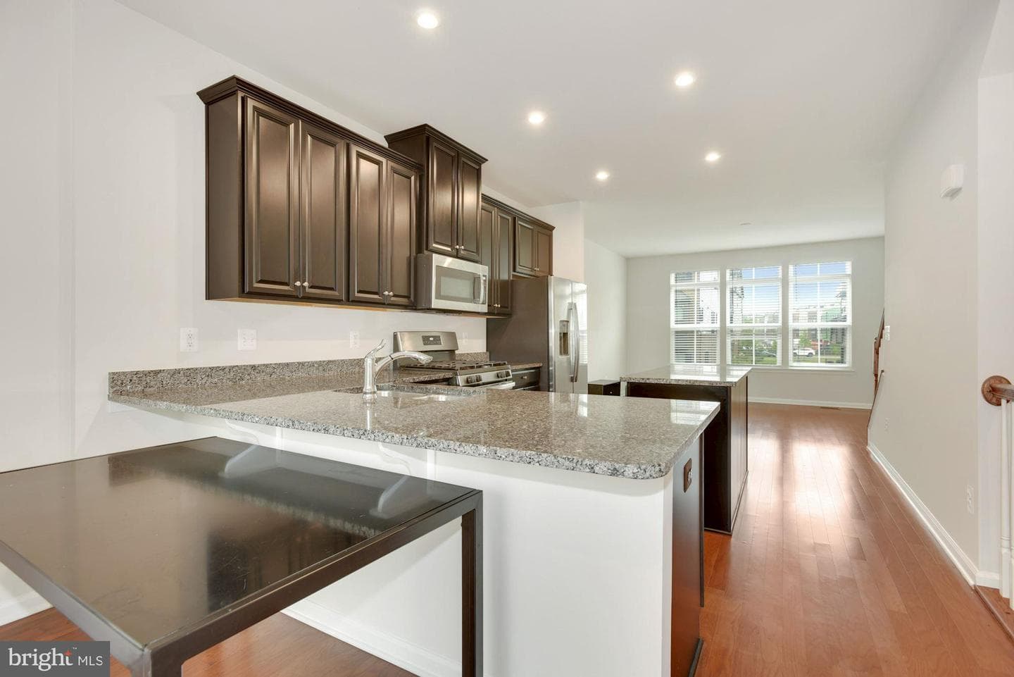 43501 Apple Orchard Square photo 7