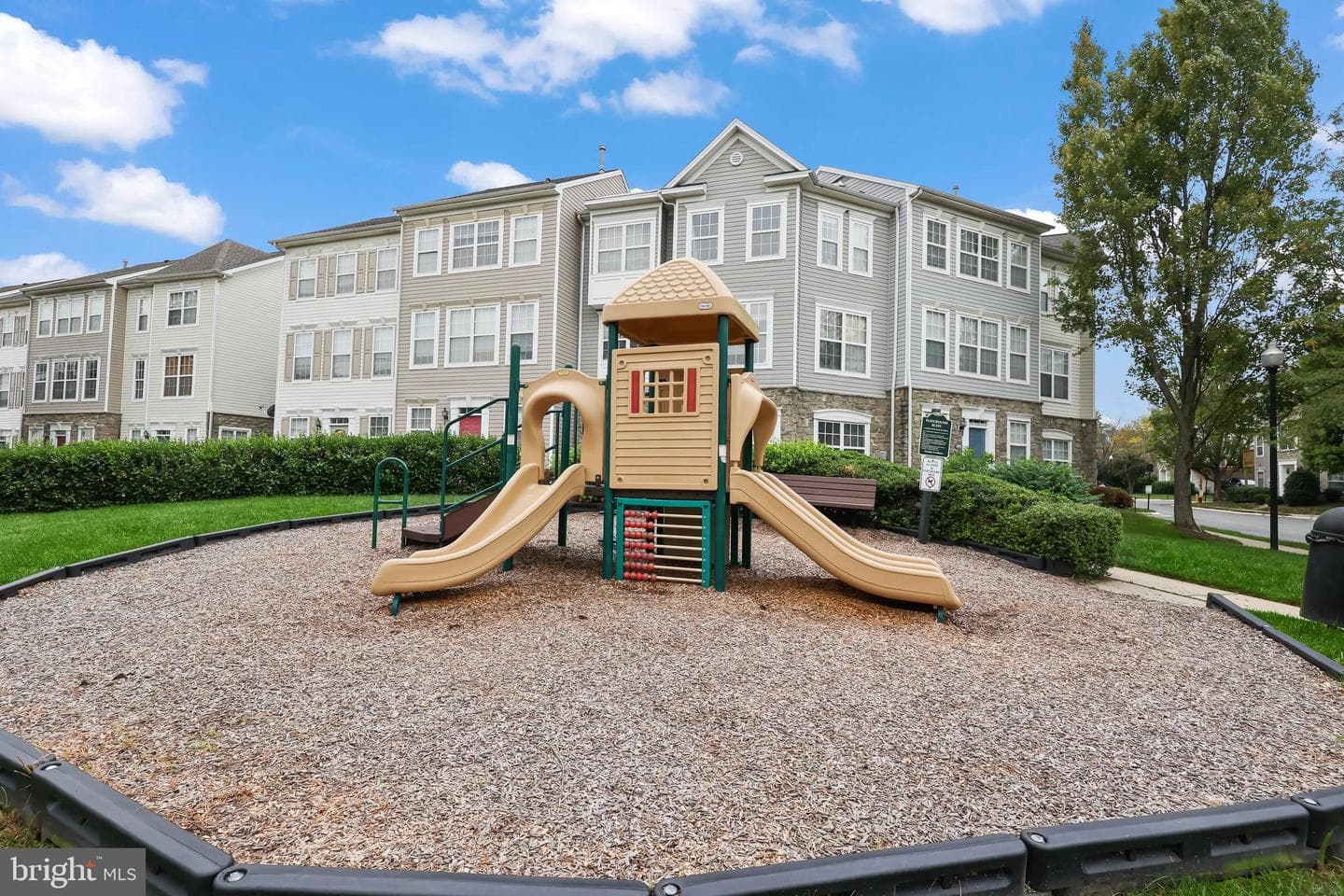 21810 Petworth Court photo 33