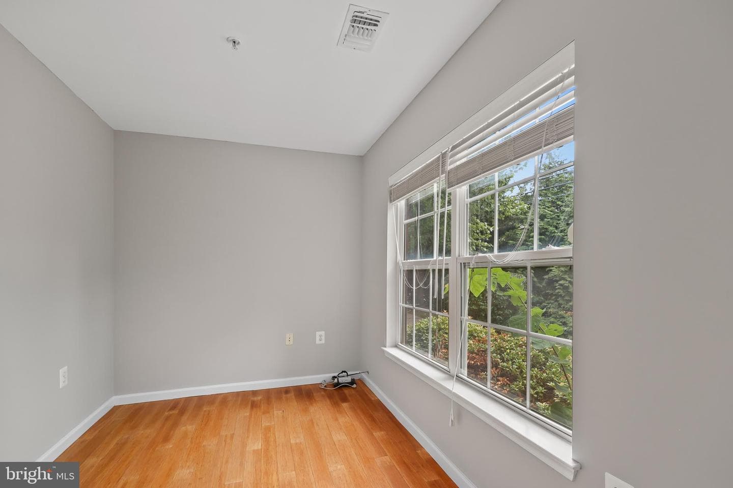 21810 Petworth Court photo 4