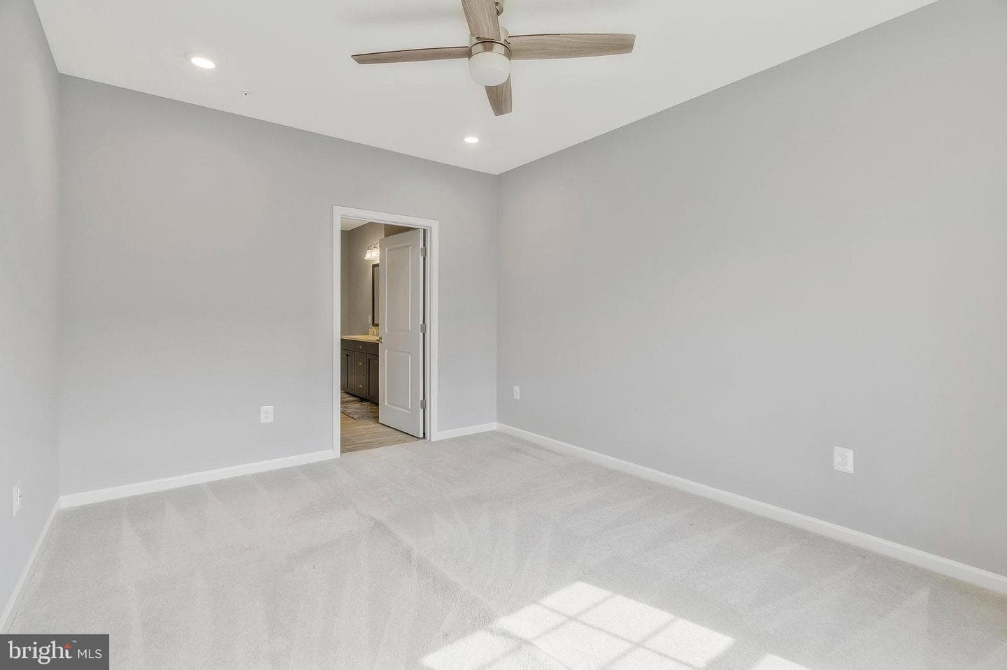 23257 Southdown Manor Terrace #117 photo 14
