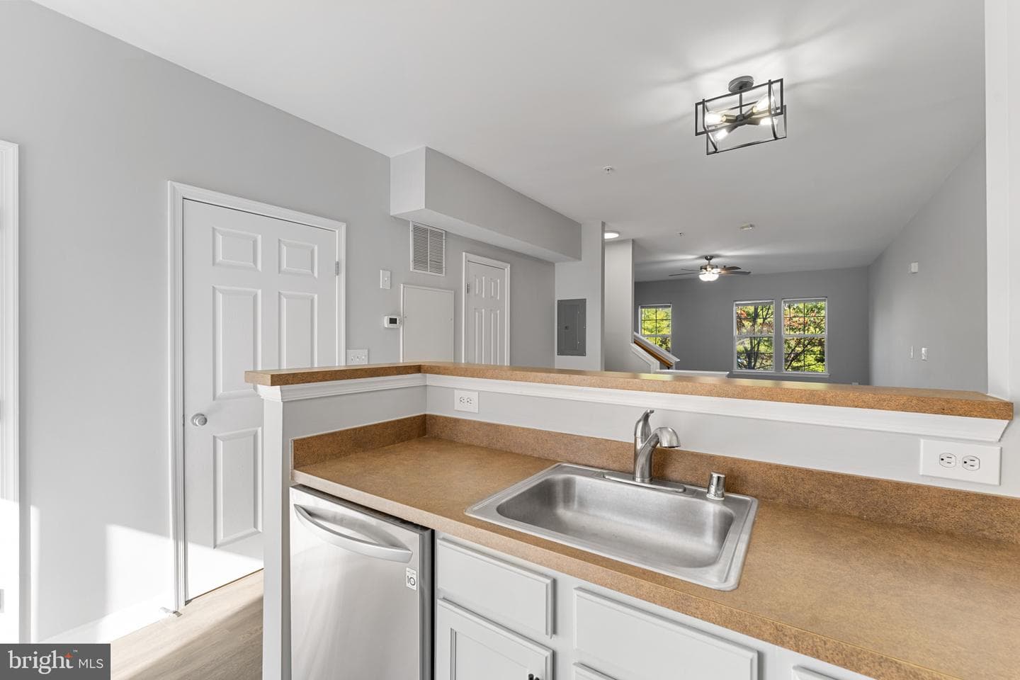 42451 Hollyhock Terrace photo 20