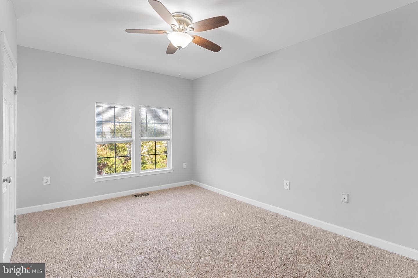 42451 Hollyhock Terrace photo 9