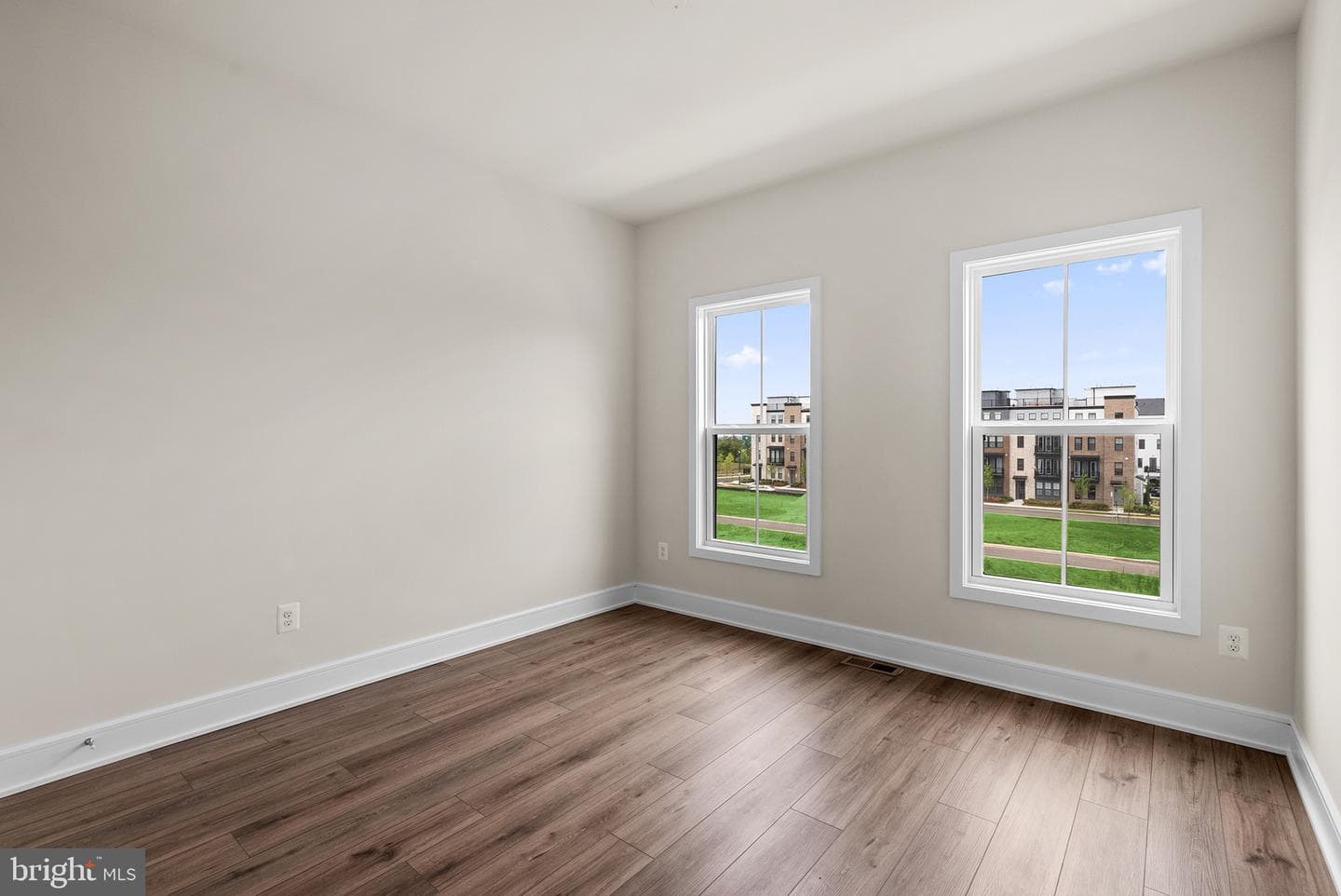 21775 Dollis Hill Terrace photo 15