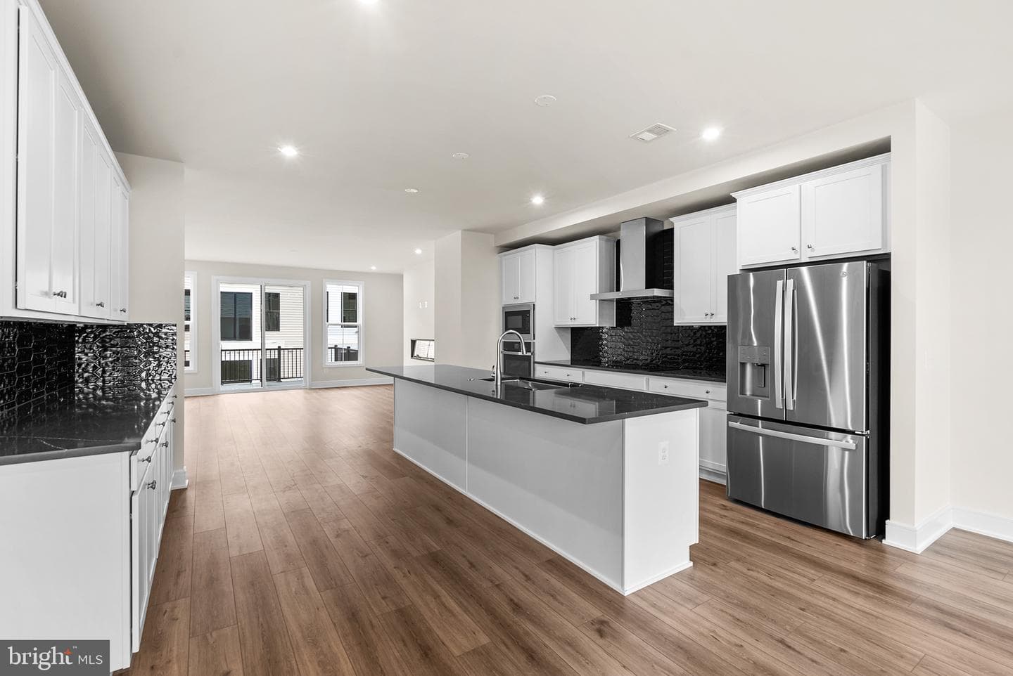 21775 Dollis Hill Terrace photo 8