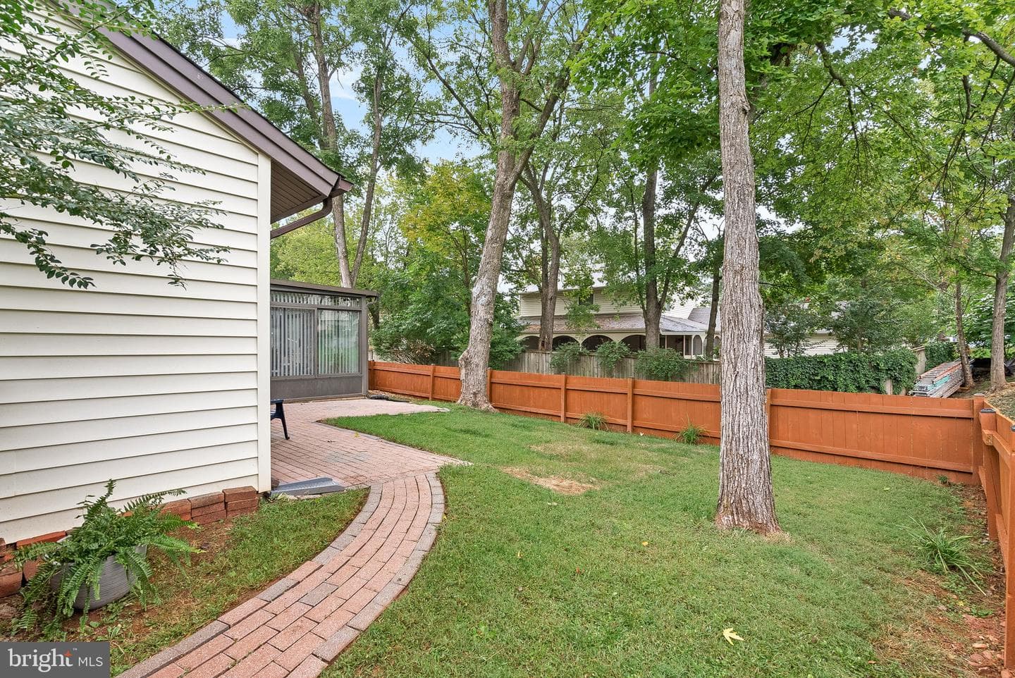 2 Middleton Lane photo 13