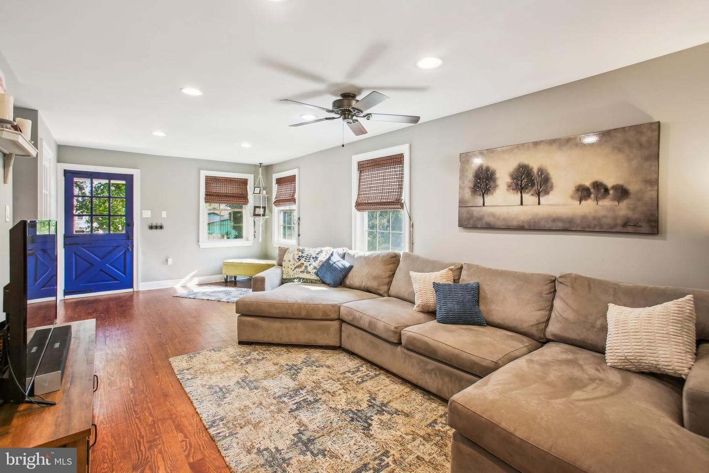 200 S Maple Avenue photo 13