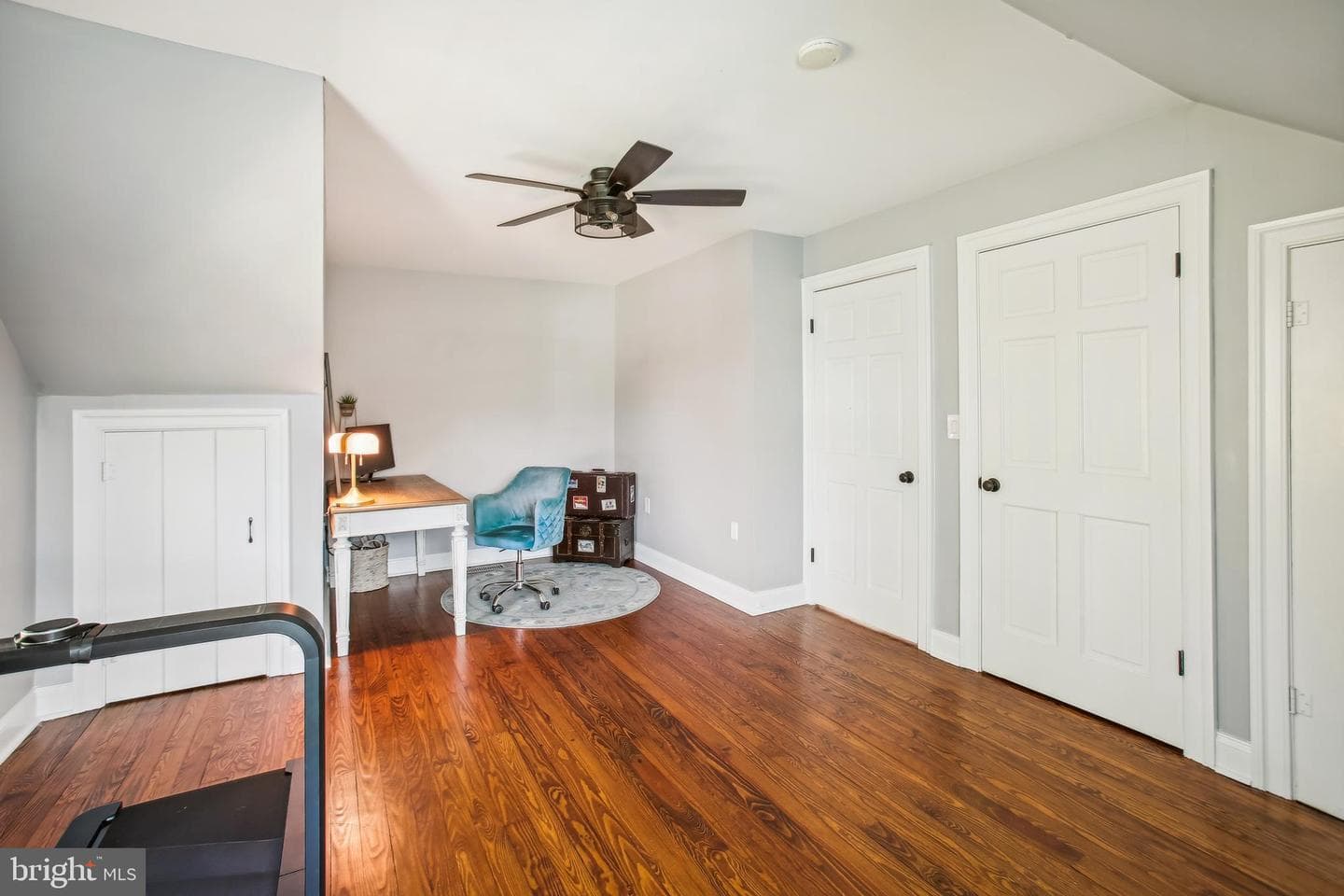 200 S Maple Avenue photo 25