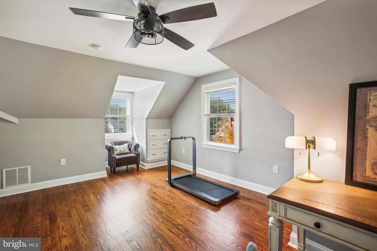 200 S Maple Avenue photo 26