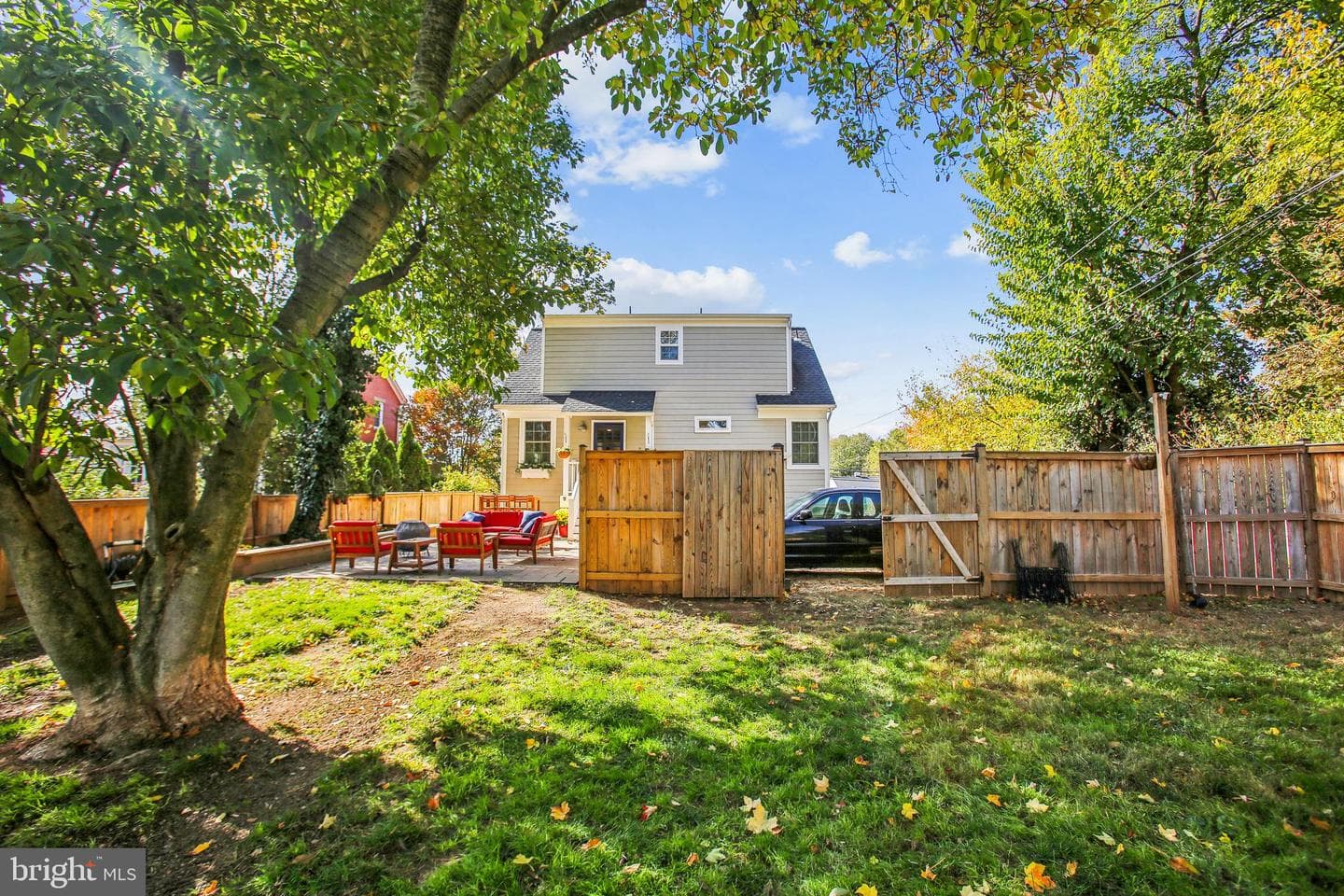 200 S Maple Avenue photo 35