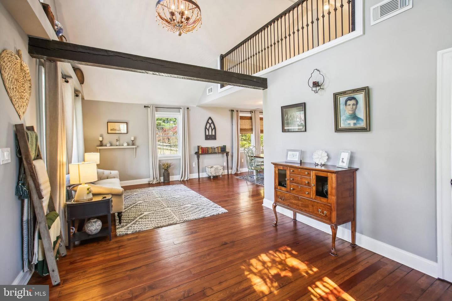 200 S Maple Avenue photo 6