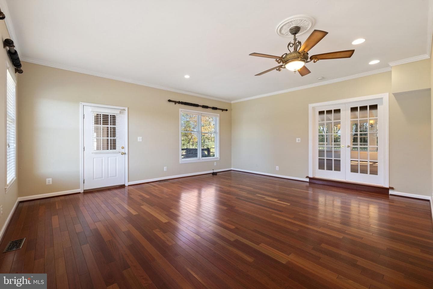 36643 Leith Lane photo 23
