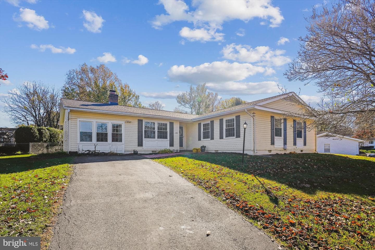 203 Orchard Circle photo 2