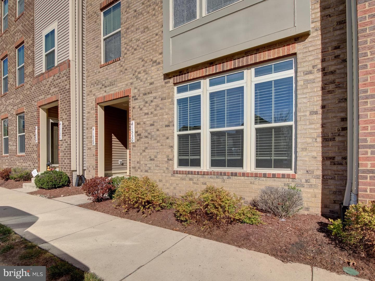 41530 Horse Chestnut Terrace photo 3