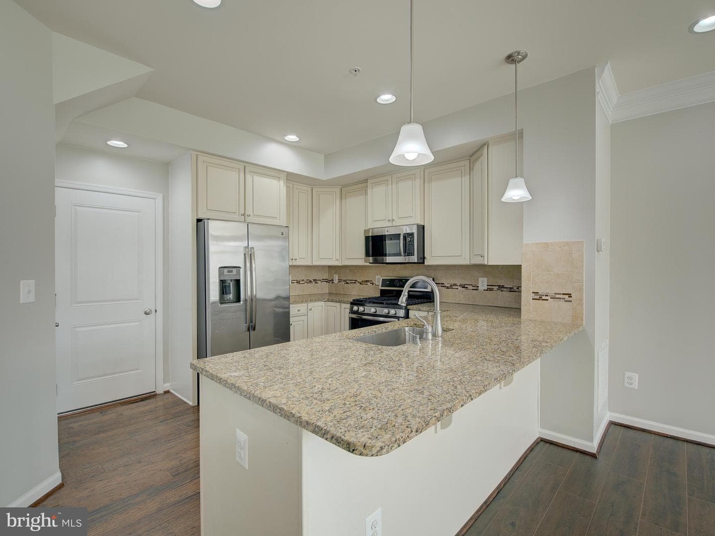 41530 Horse Chestnut Terrace photo 6