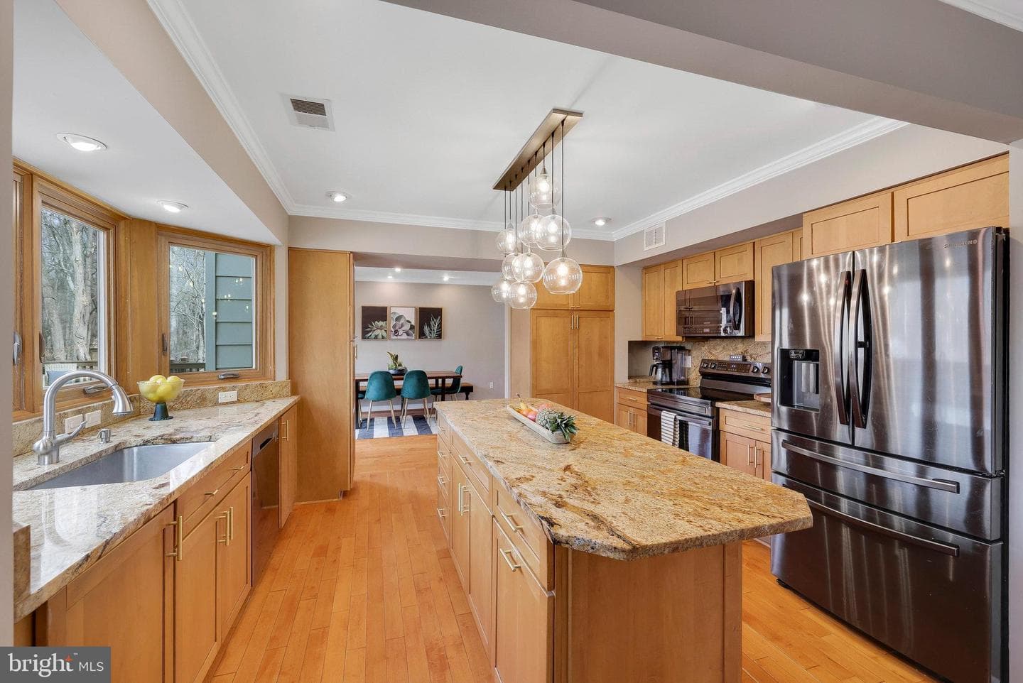214 Lake Drive photo 16