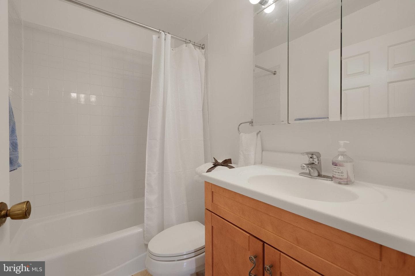 214 Lake Drive photo 30