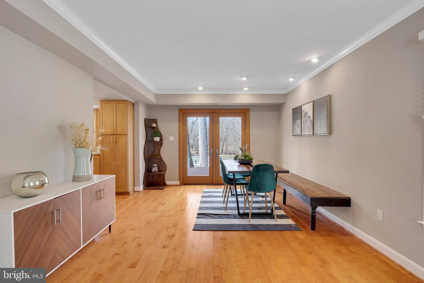 214 Lake Drive photo 9