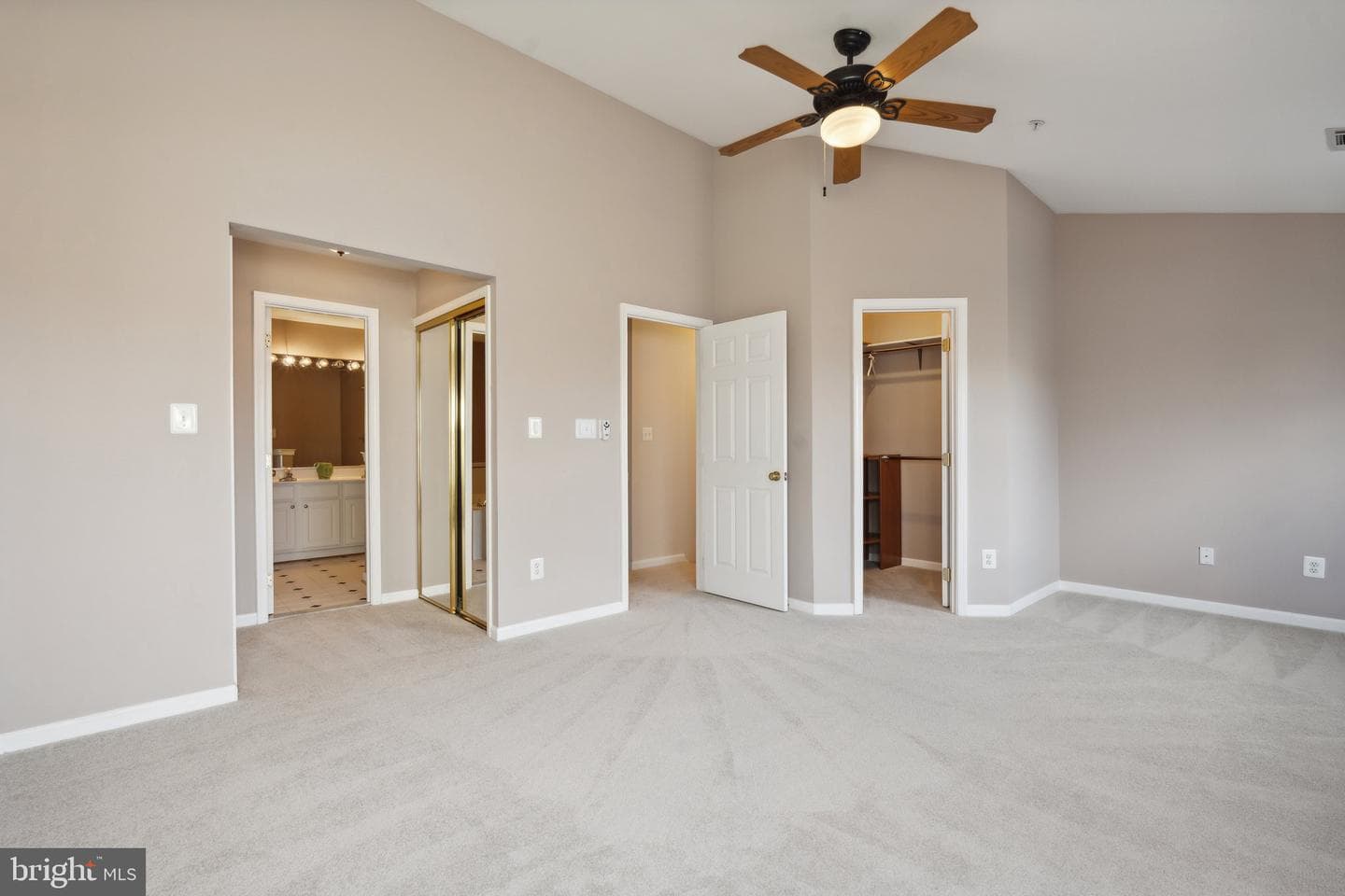 25314 Ashbury Drive photo 15