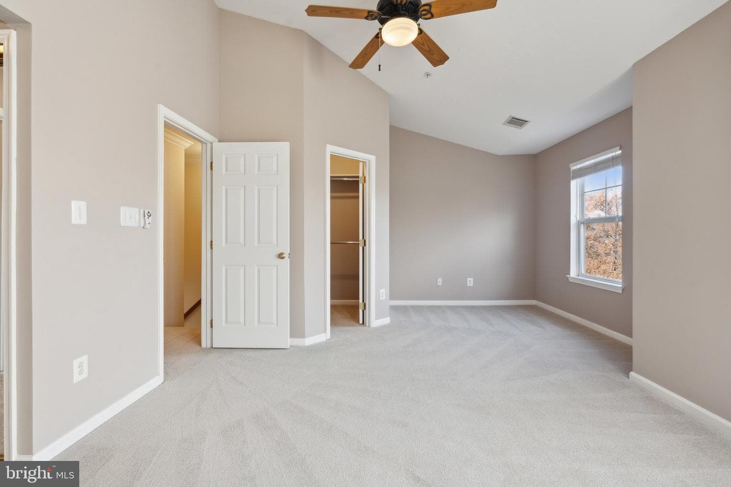 25314 Ashbury Drive photo 16