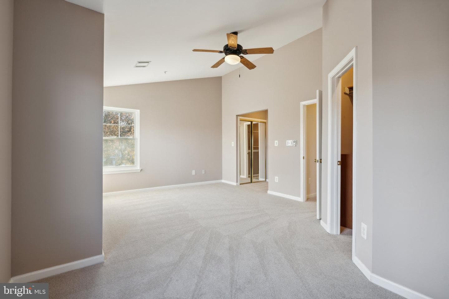 25314 Ashbury Drive photo 18