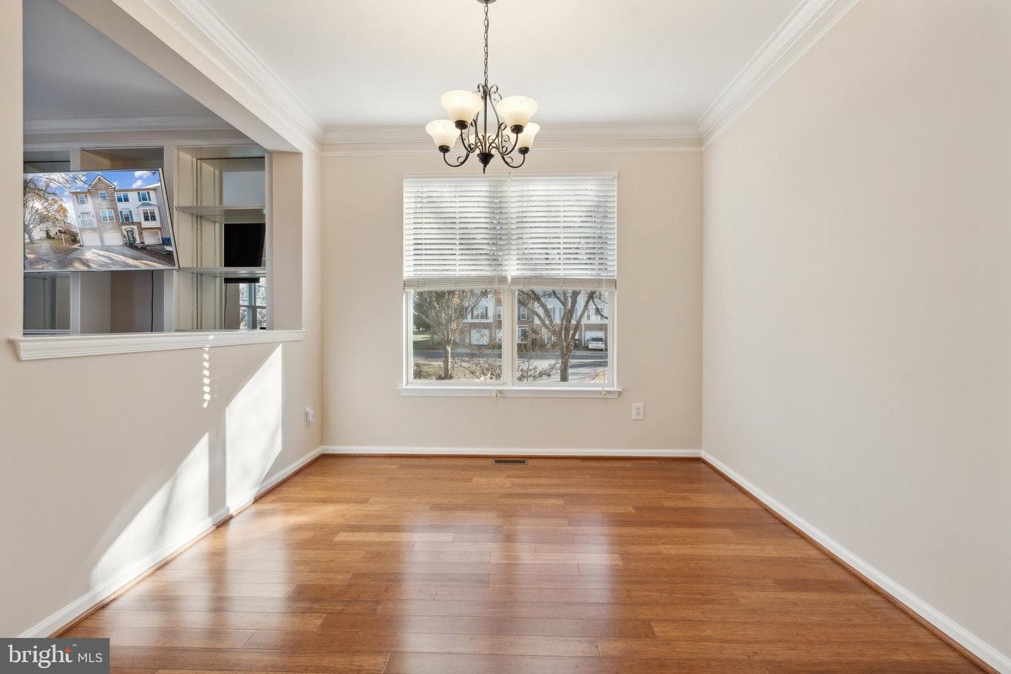 25314 Ashbury Drive photo 8