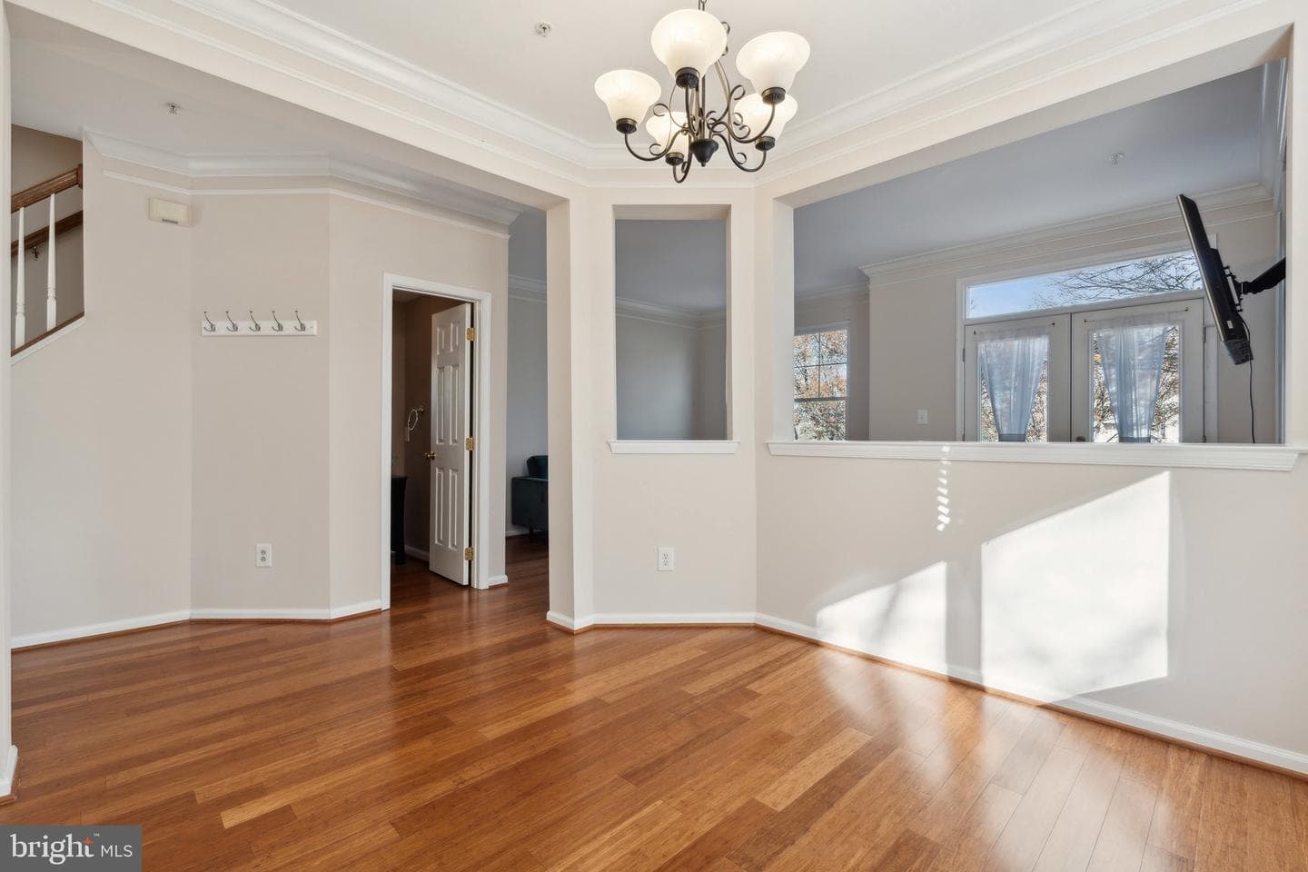 25314 Ashbury Drive photo 9