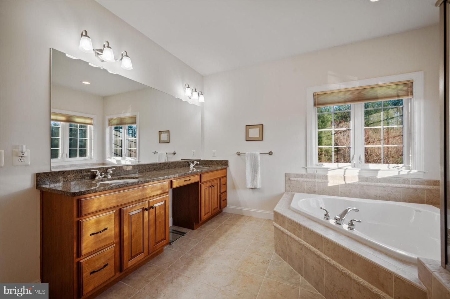 15514 Hillsboro Road photo 37