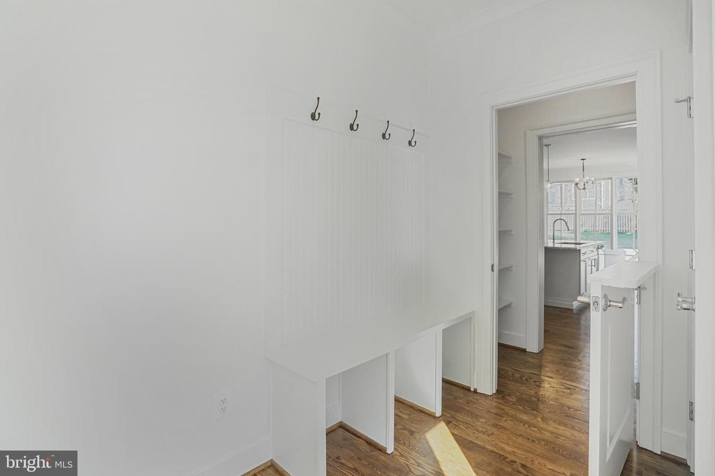 602 Martin Avenue photo 15