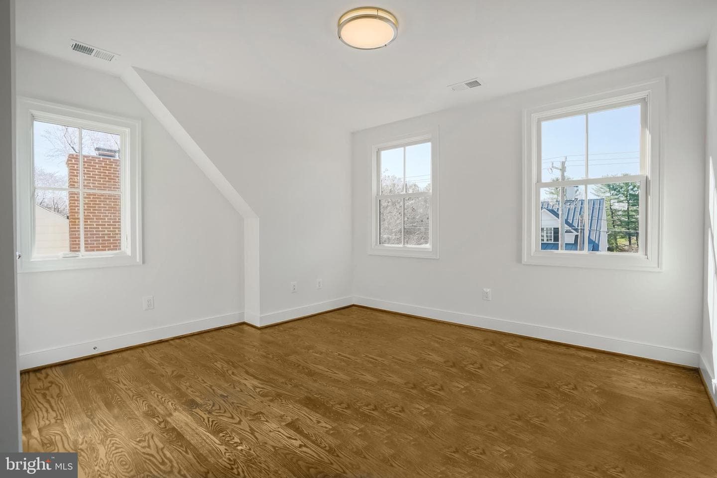 602 Martin Avenue photo 23